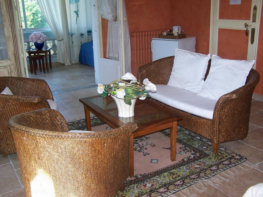 Castel Enchante Nice Quarto foto
